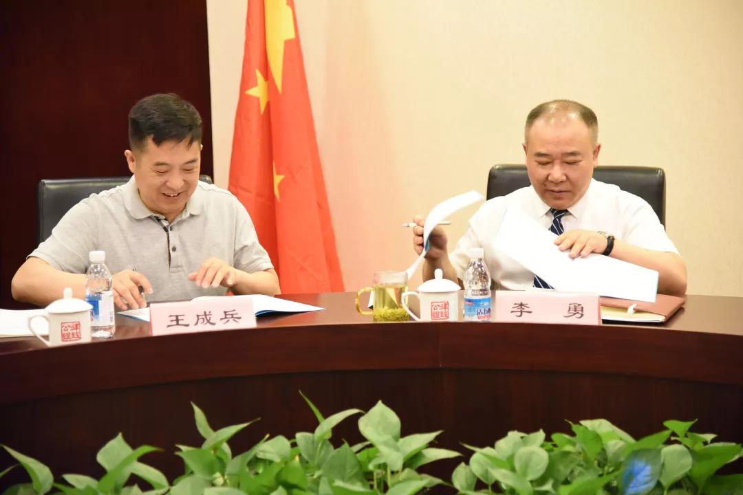 成都律政公证处、成都蜀都公证处与南京学府翻译合作再升级 打造公证翻译新生态