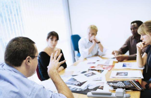 浅谈商务谈判翻译技巧和相关要点 浅谈商务谈判翻译技巧和相关要点